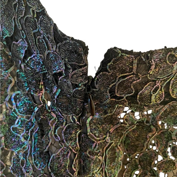CHANEL Black Iridescent Lace Tank Top - Picture 3 of 9